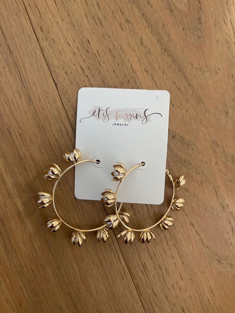 Pearl Flower Hoops earrings